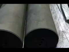 Eine moderne Wolfram-Stahlfabrik mit Hightech-Fertigungsausrüstung.