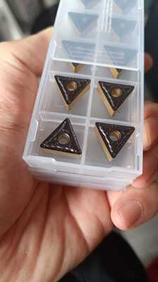 Halbveredelungsschneidende Einlage TNGM