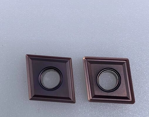 CNMG 120408 Karbidinsert mit 80° Diamantform, doppelseitigem Aufbau und Negativriemen für CNC-Drehwerk